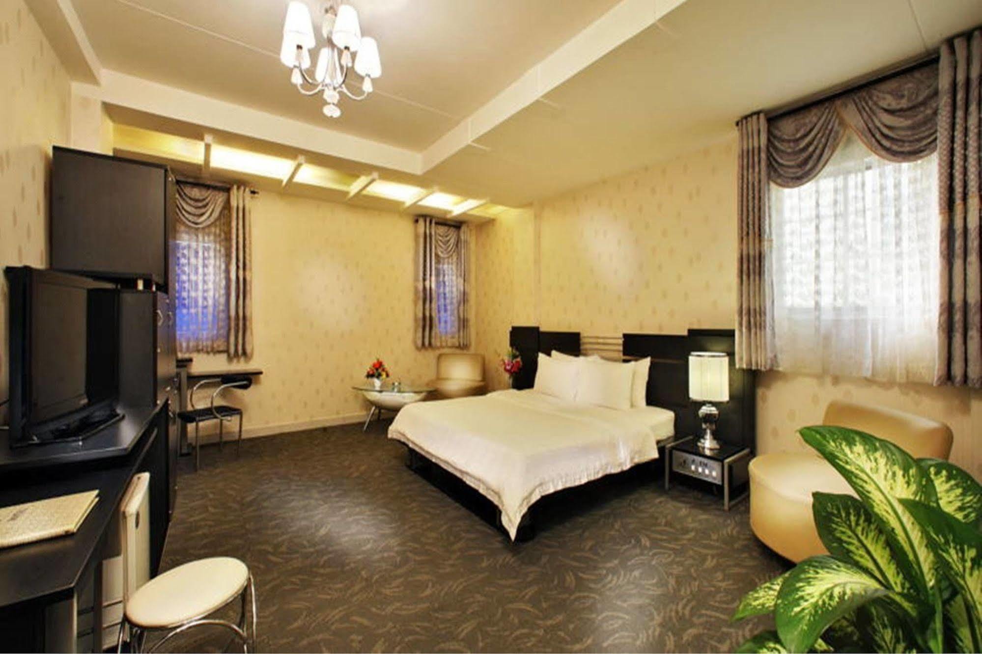 A&Em - The Petit Hotel Hô Chi Minh-Ville Extérieur photo